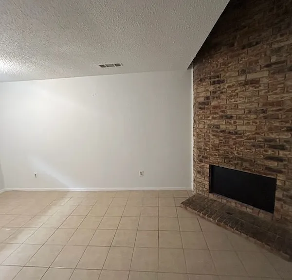 9446 Olde Village Ct #9446 — Photo 2