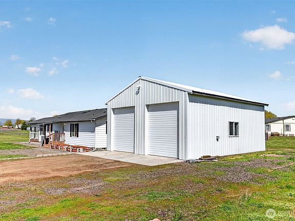 4th image of 47 Van Hoy Road