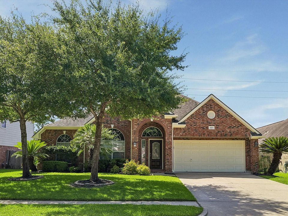 1st image of 2807 Falcon Knoll Ln