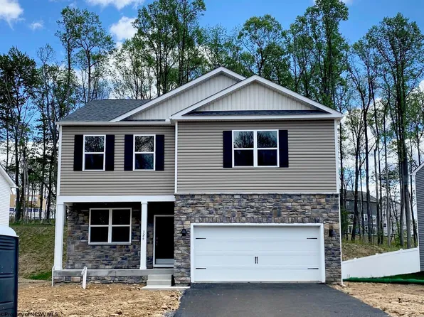 326 Dye Ln, Morgantown, WV 26501