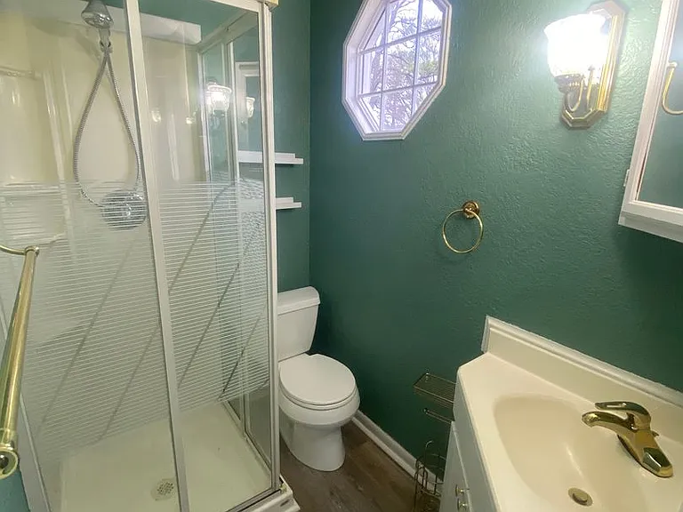 8225 Tabor Ct — Photo 18