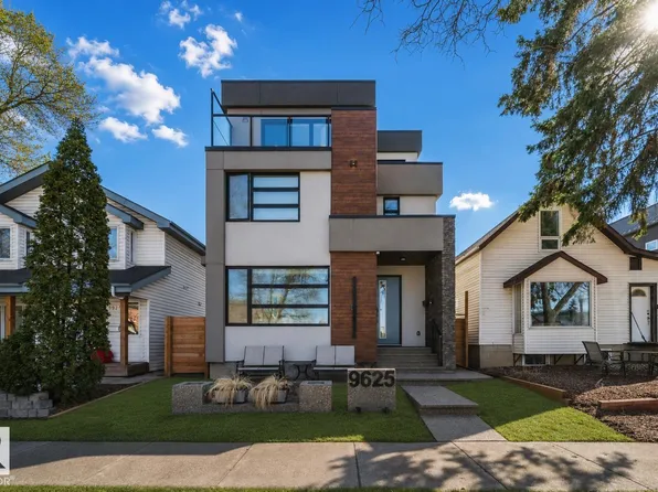 9625 101st St NW, Edmonton, AB T5K 0W7
