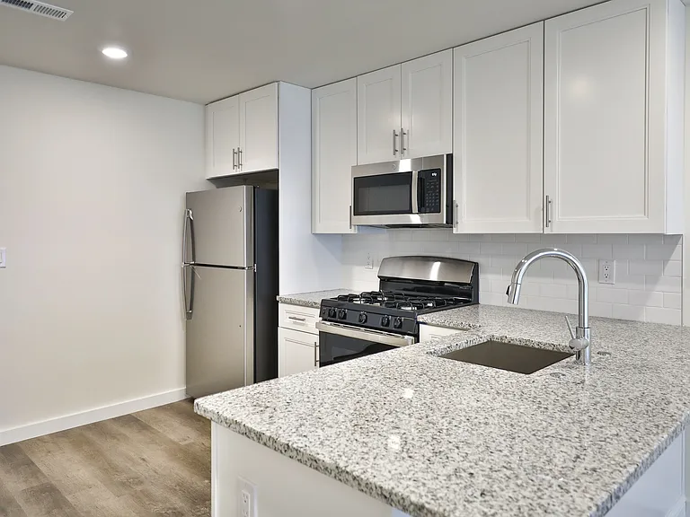 1502 N Randolph St #11C — Photo 5