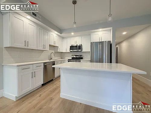 124 Kenrick St Photo 1