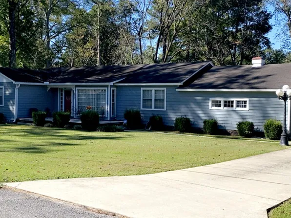 201 5th St, Union, MS 39365