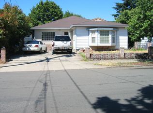 8225 NE Tillamook St, Portland, OR 97220