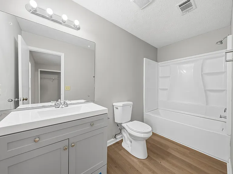 Main Bathroom