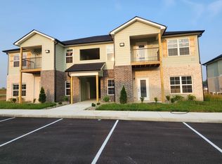 Royal Troon - 211 Palmer Court, Glasgow, KY 42141