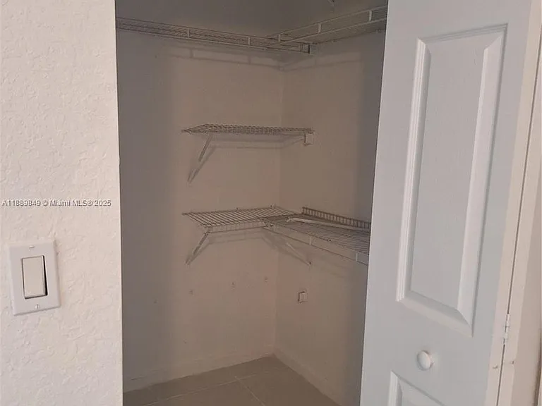 6621 Winfield Blvd #1 — Photo 12