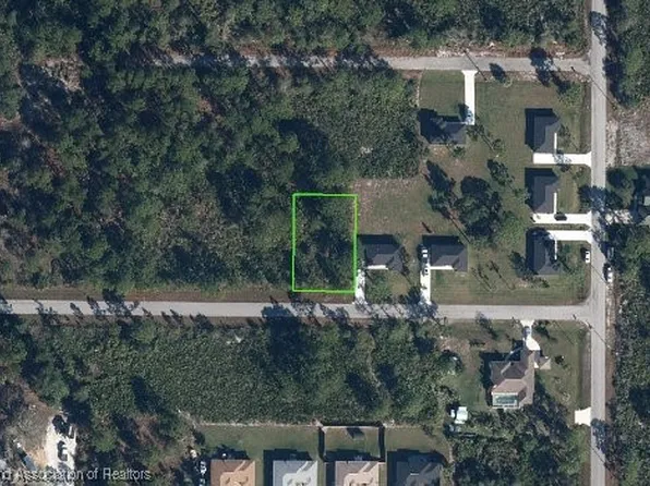 537 Embracer St NW, Lake Placid, FL 33852