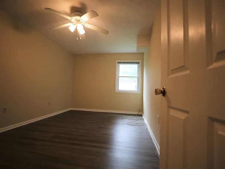 10052 Colebrook Ave — Photo 13