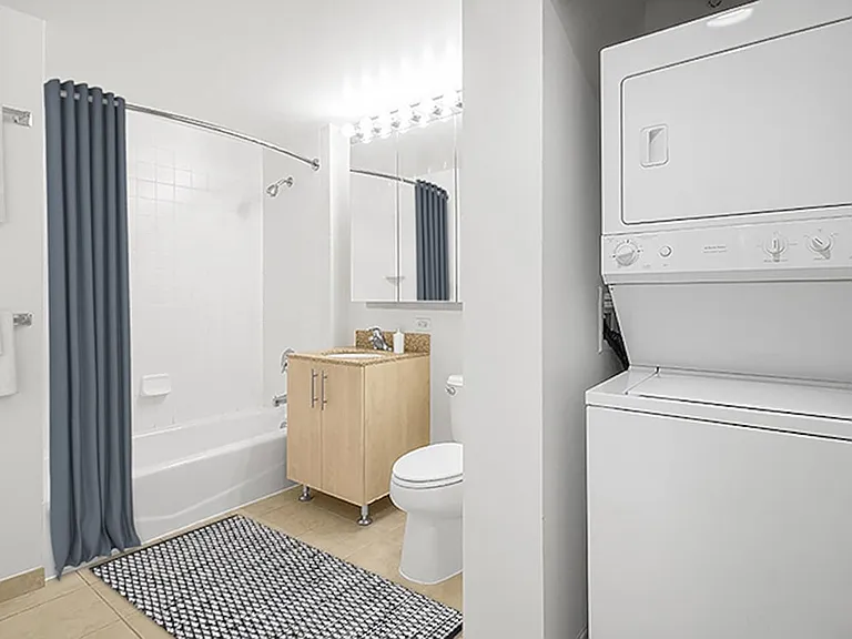 Classic Package bath with tile flooring