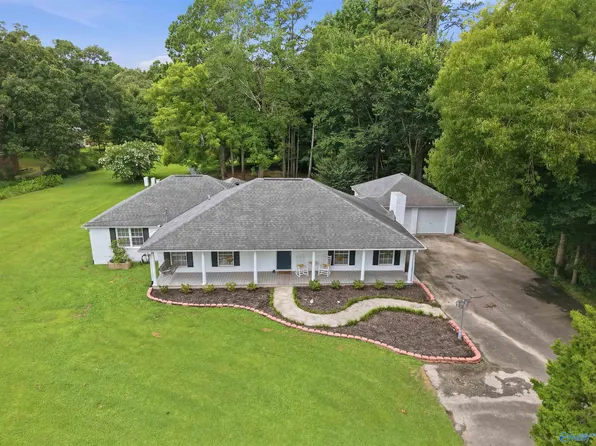 333 County Road 302, Hillsboro, AL 35643
