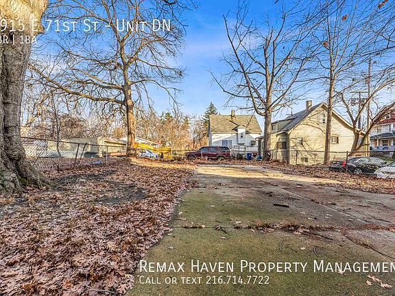 4th image of 3915 E 71st St