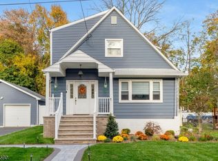 26 Grand St, Wayne, NJ 07470