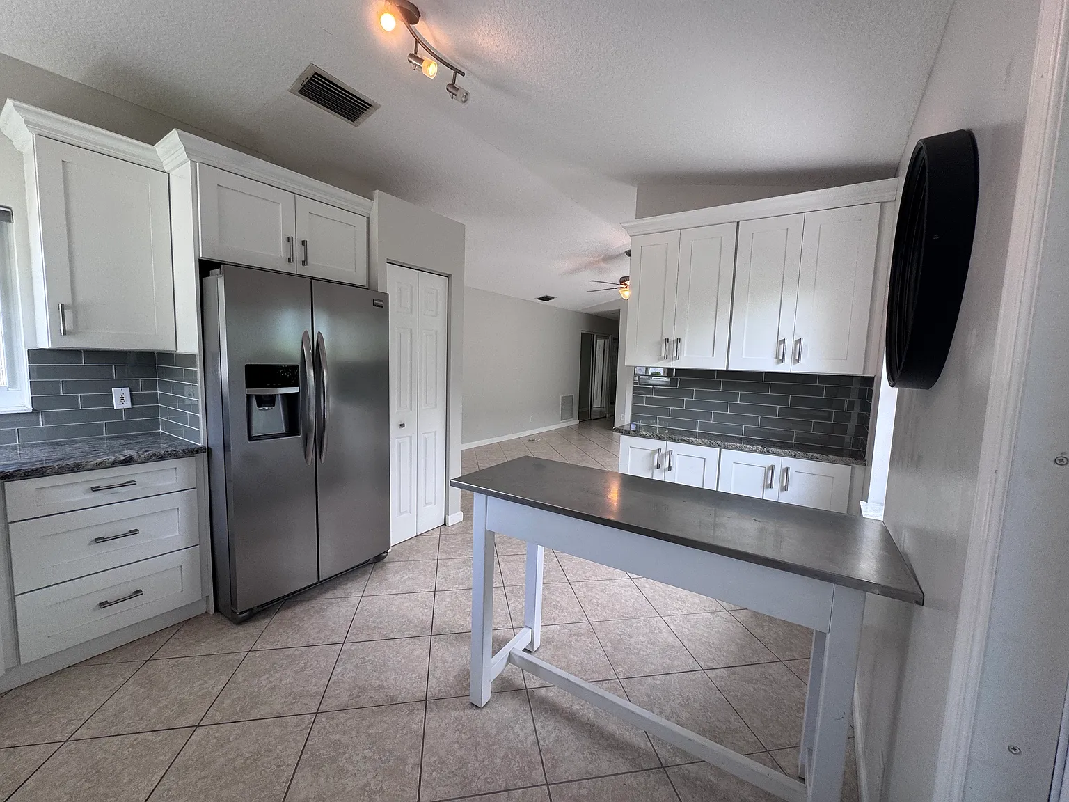 2 bed, 1500 sqft, $3,600 — Photo 3