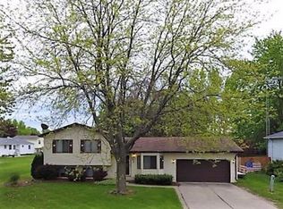 9435 Farmtree Rd, Swartz Creek, MI 48473