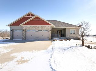 1819 Donway Pl NE, Alexandria, MN 56308