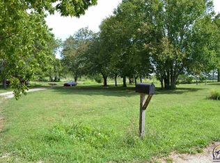 SE Blake St, Melvern, KS 66510