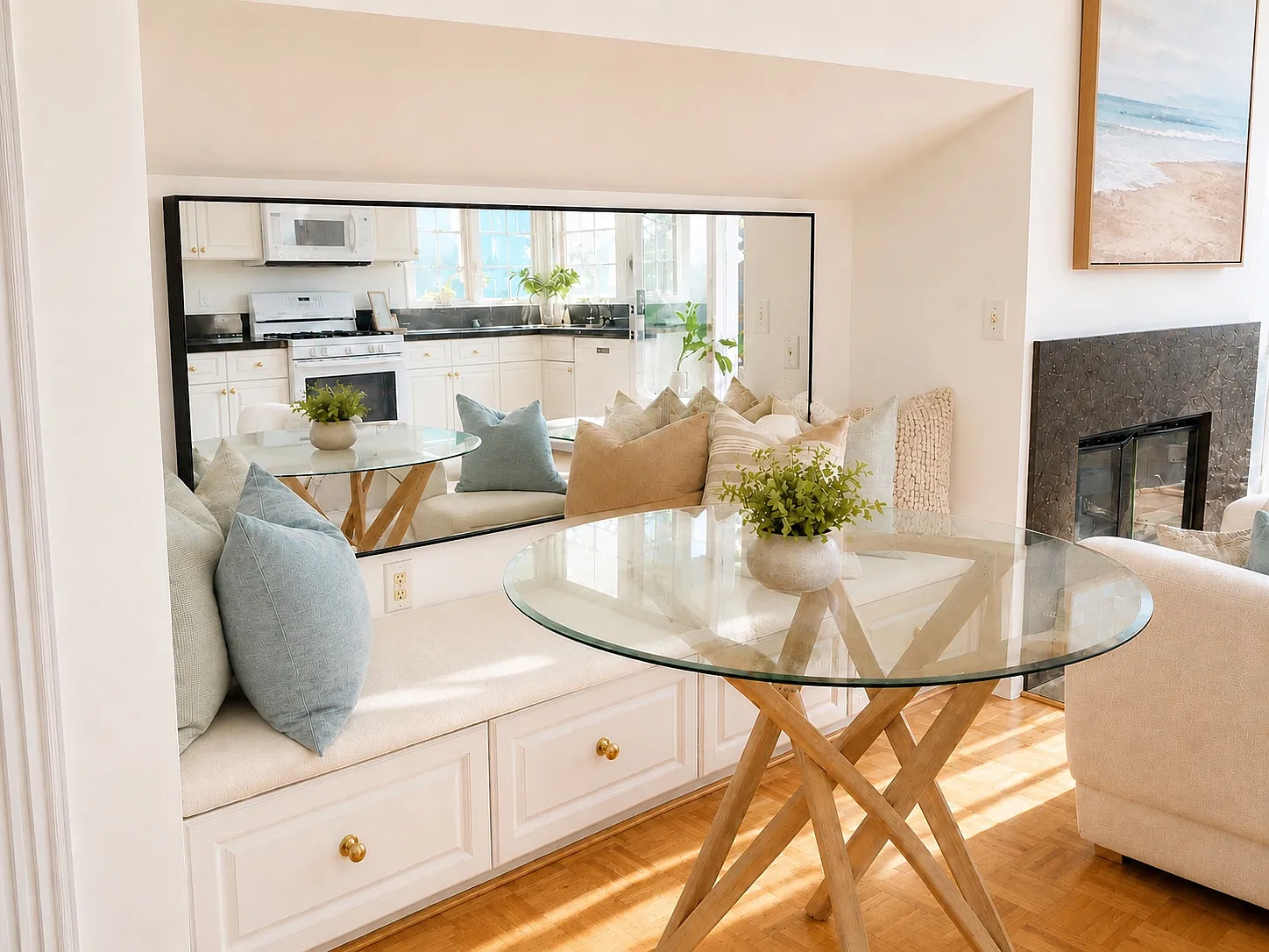 1 bed, 1.5 bath, 700 sqft, $6,900 — Photo 4
