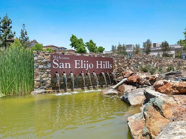 1560 Eden Ct — Photo 39