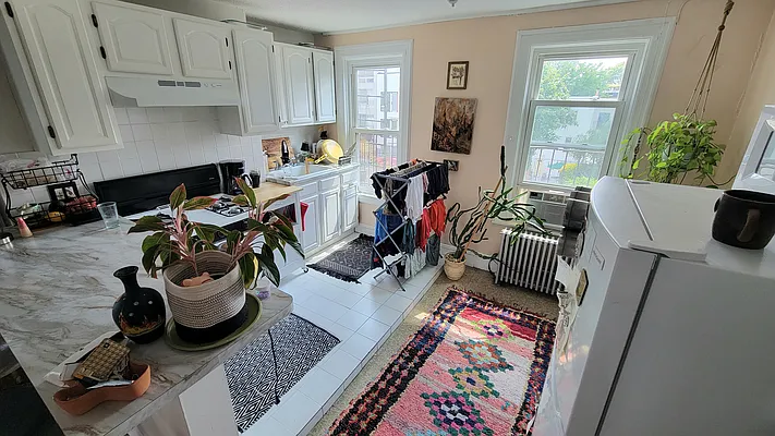 Rented by New York Dwellings LLC | media 12