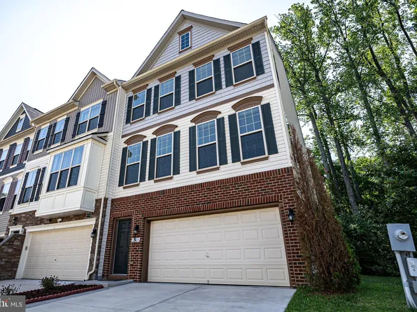 9023 Endicott Pl, Lorton, VA 22079