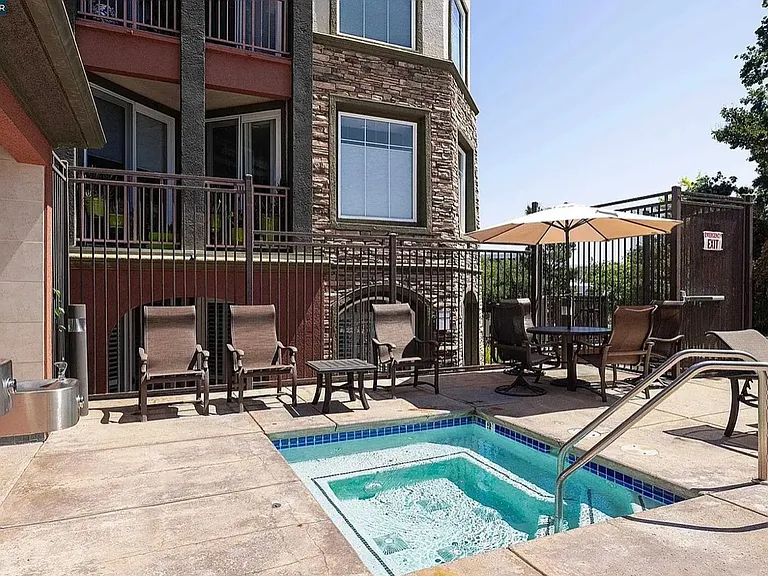 1800 Alma Ave #306 — Photo 26