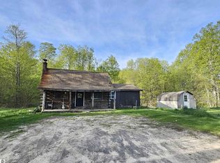 3161 N 23rd Rd, Mesick, MI 49668