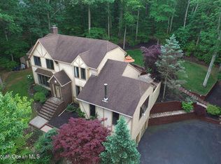 81 Stonehill Rd, Freehold, NJ 07728