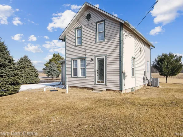 10602 Ferder Rd, Maybee, MI 48159