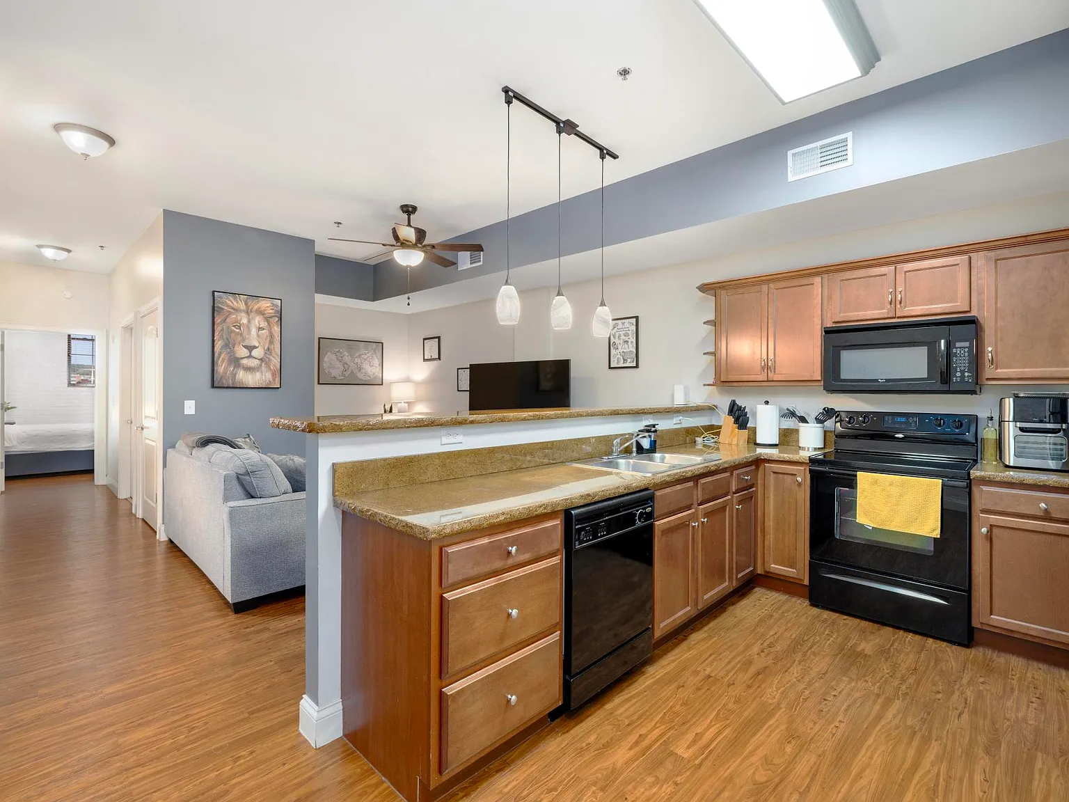 Tipton 305 (Rental) - 1 — Photo 1