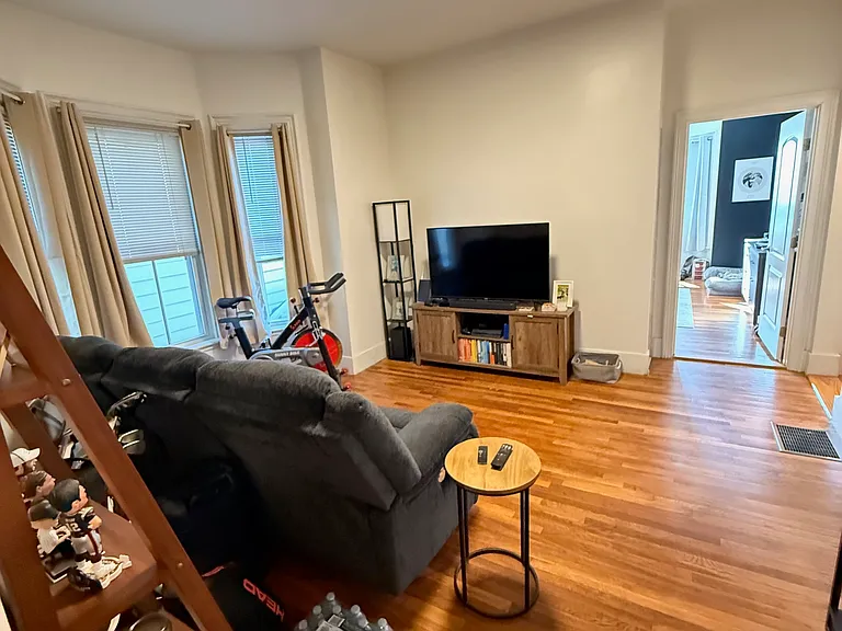 19 Prescott St #1 — Photo 8