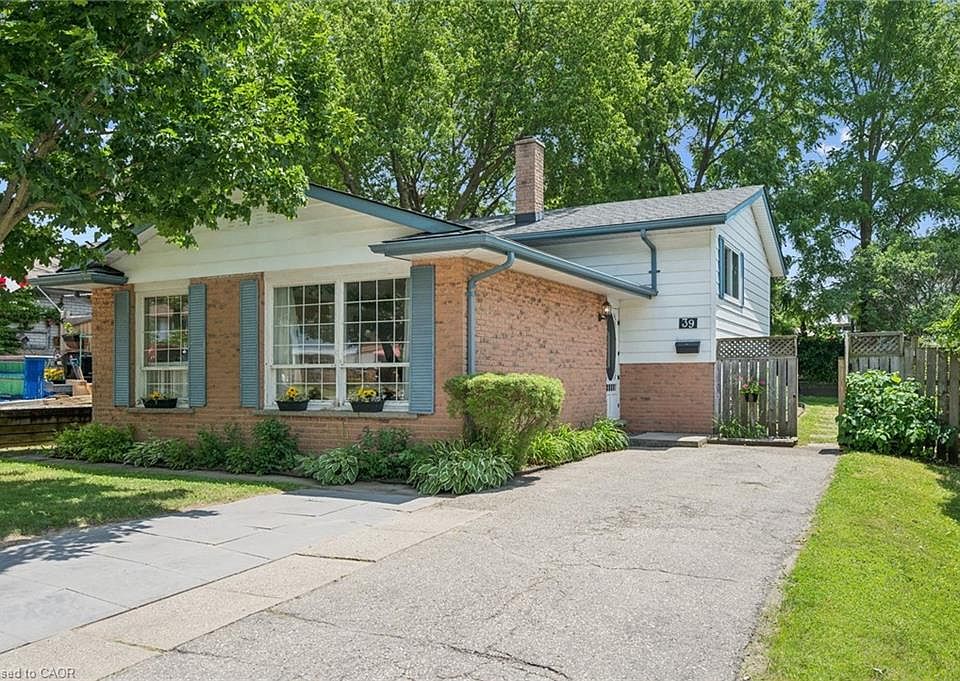 1st image of 39 Shea Cres
