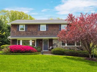 41 Fox Hunt Ln, Cold Spring Harbor, NY 11724