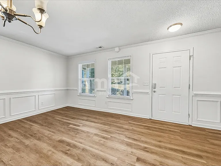 2116 Maple Tree Ct — Photo 7