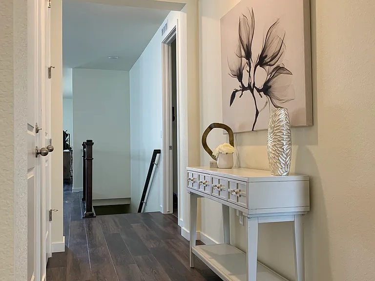 544 Navion Ln — Photo 12