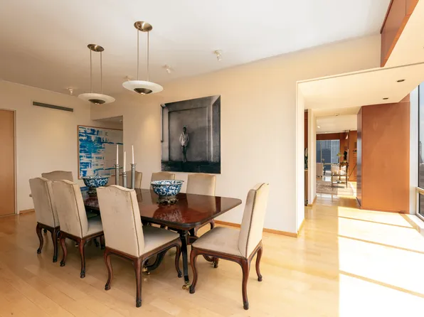 641 5th Avenue image 10 of 57