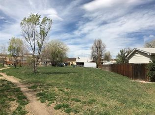 1975 Blackhawk St, Aurora, CO 80011