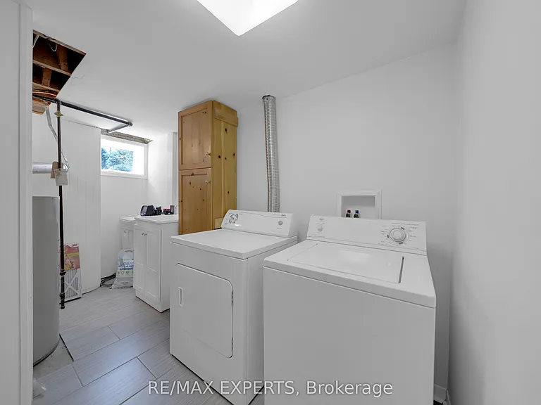 87 Eugenia St #LOWER — Photo 20