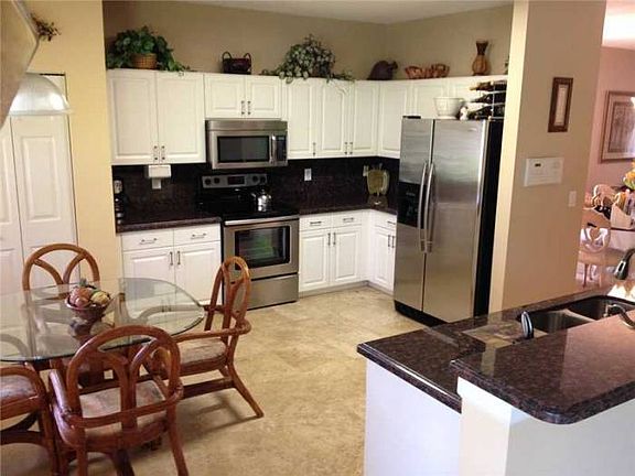 2nd image of 1672 Sparrow Ln