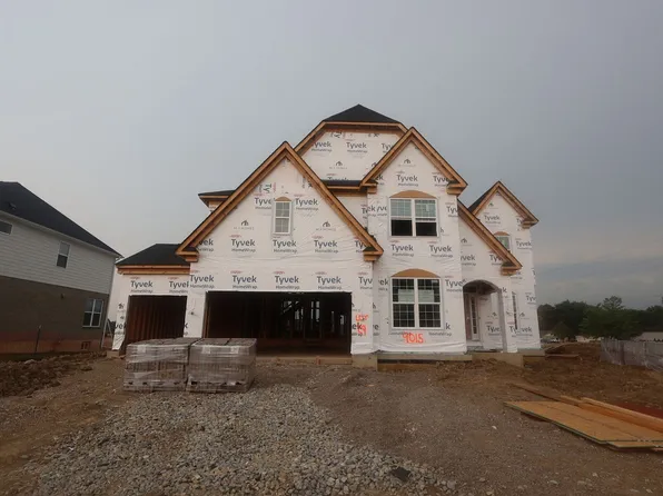 9015 Sorrento Pl, Dayton, OH 45458