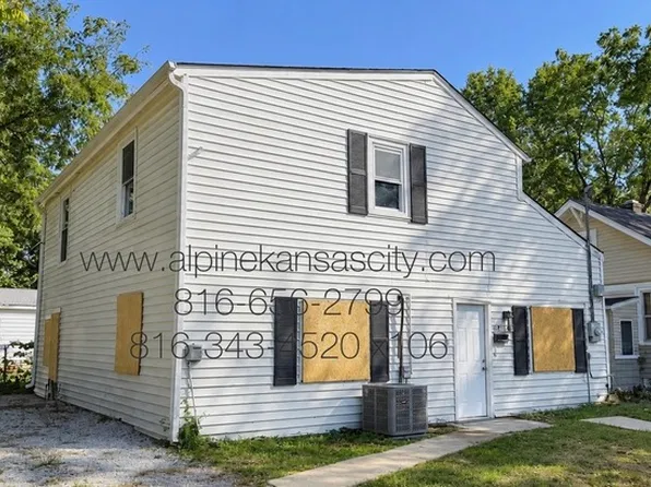 1245 S Liberty St, Independence, MO 64055