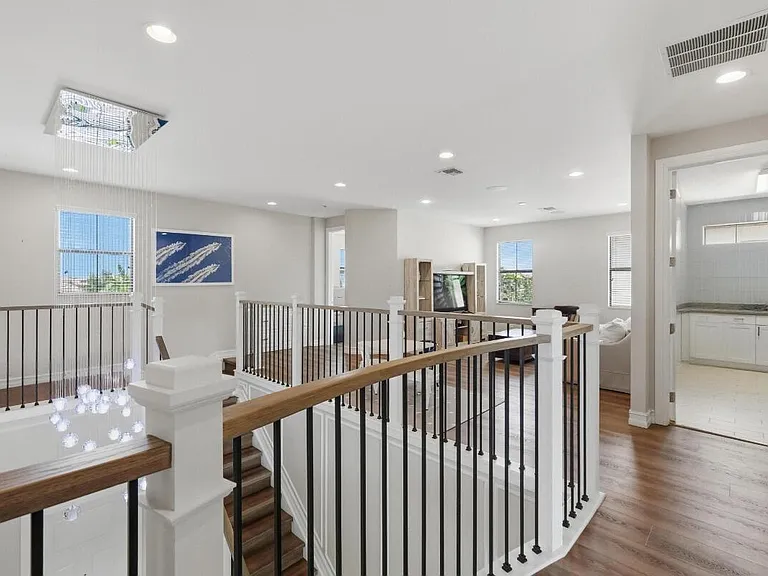 11415 Watercrest Cir E — Photo 27