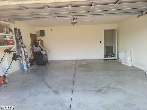 4th image of 5060 Benton St