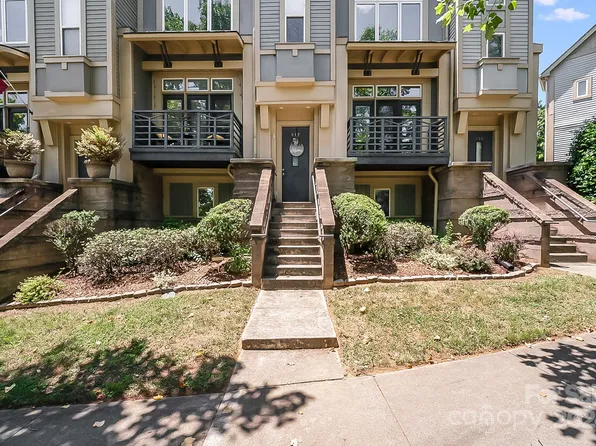 812 Garden District Dr, Charlotte, NC 28202