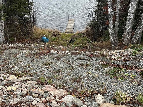 4th image of 1XX N Creek Dr