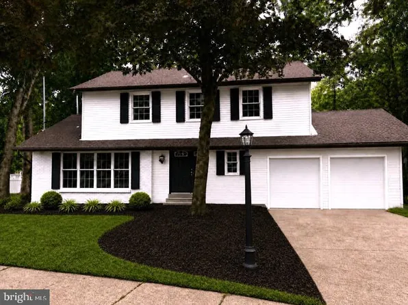 8 Villanova Ct, Berlin, NJ 08009