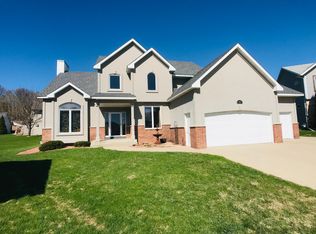 423 Waterview Ln NW, Rochester, MN 55901