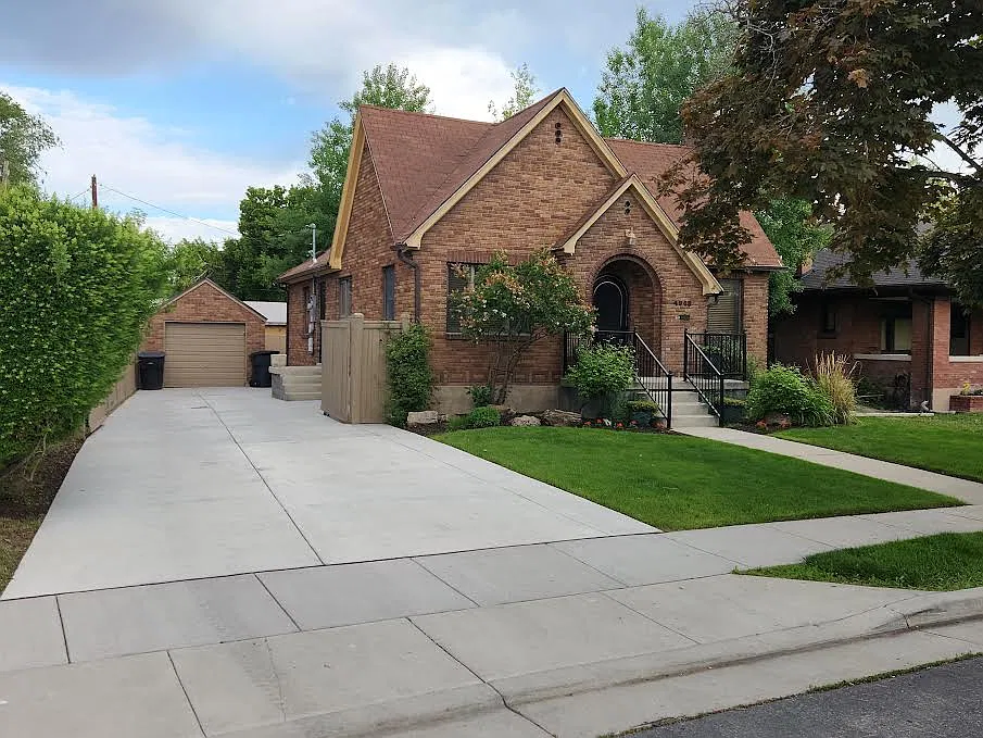 3 bed, 2172 sqft, $2,525 — Photo 1